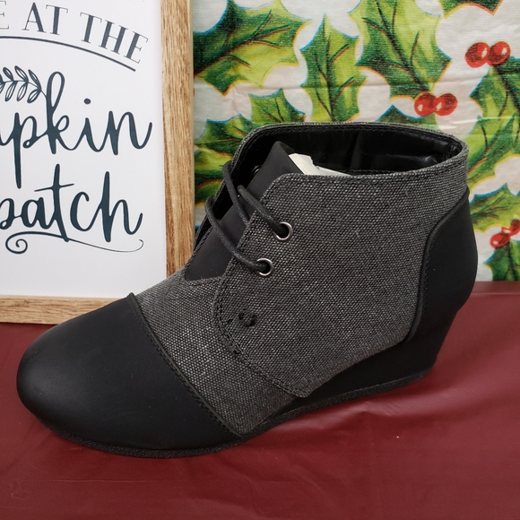 Wedge Boots - Picture 2 of 3